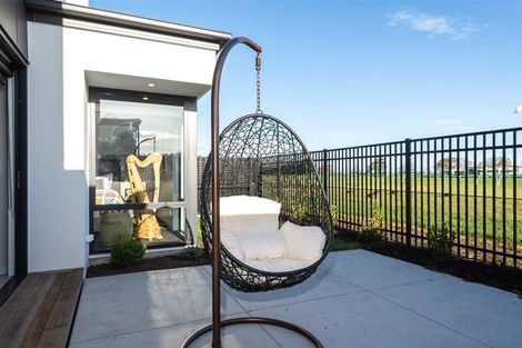 Photo of property in 77 Manakura Street, Russley, Christchurch, 8042