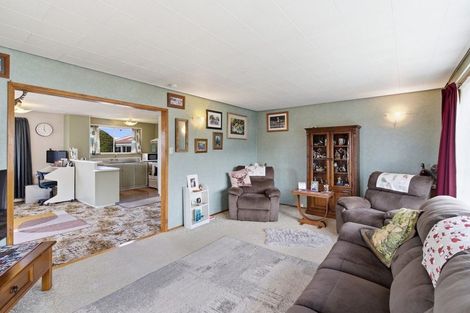 Photo of property in 28 Newcastle Street, Riversdale, 9776