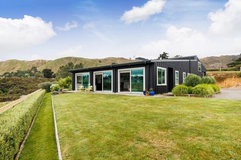 Photo of property in 165 Albert Road, Tokomaru, Palmerston North, 4474