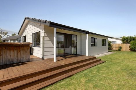 Photo of property in 17 Opal Drive, Papamoa Beach, Papamoa, 3118