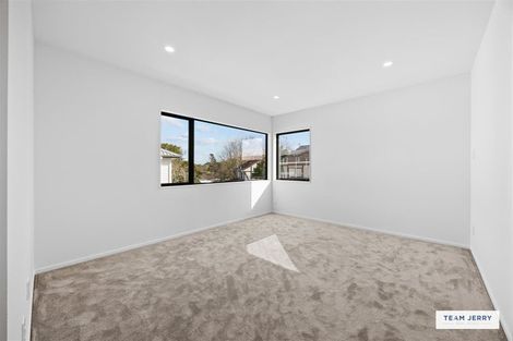 Photo of property in 339b Bucklands Beach Road, Bucklands Beach, Auckland, 2012