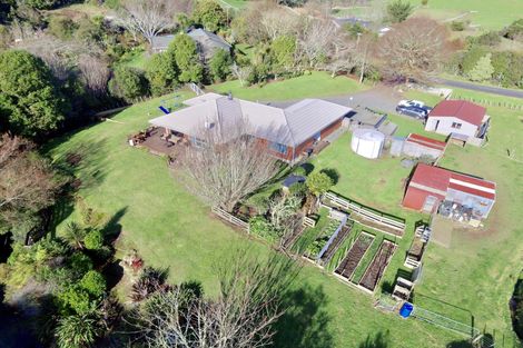 Photo of property in 1058 Old Mountain Road, Waitetuna, Raglan, 3295
