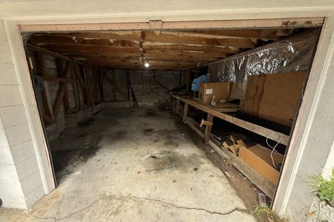 Photo of property in 12d Dawn Place, Te Atatu South, Auckland, 0610