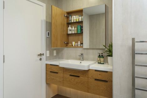 Photo of property in 1 Mahuta Road, Waitahanui, Taupo, 3378