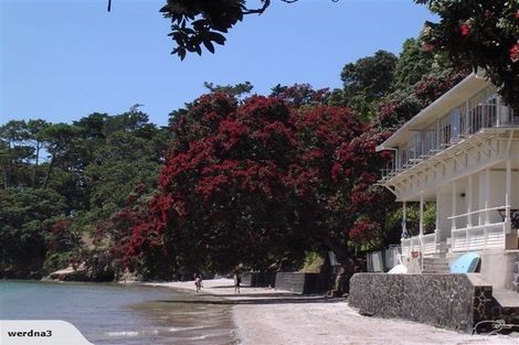 Photo of property in 11f Joan Street, Point Chevalier, Auckland, 1022