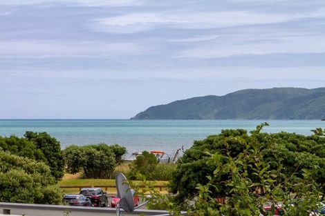 Photo of property in 2 Manly Street, Paraparaumu Beach, Paraparaumu, 5032