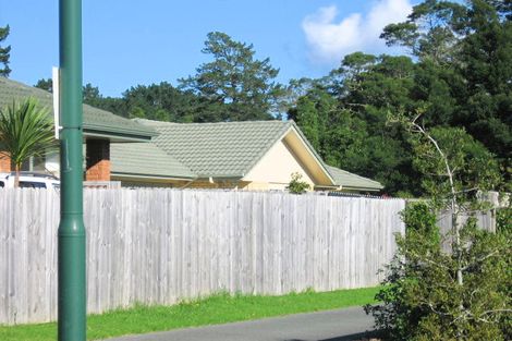 Photo of property in 79 Hillwell Drive, Henderson, Auckland, 0612