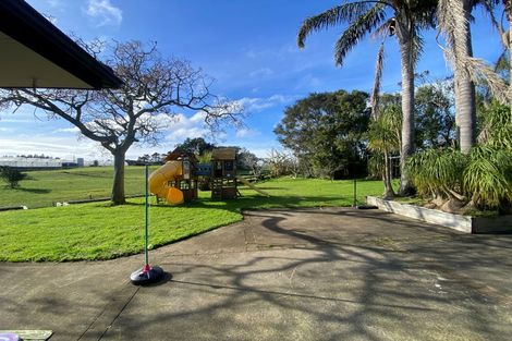 Photo of property in 98 Shakespeare Road, Waiuku, 2681