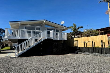 Photo of property in 79 Gossamer Drive, Pakuranga Heights, Auckland, 2010