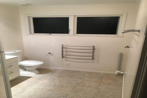 Photo of property in 2/58 Amaru Road, One Tree Hill, Auckland, 1061