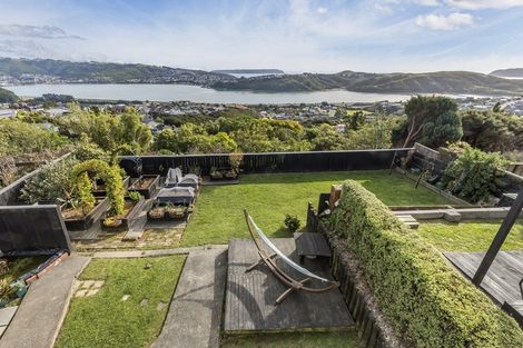 Photo of property in 128 Conclusion Street, Ascot Park, Porirua, 5024