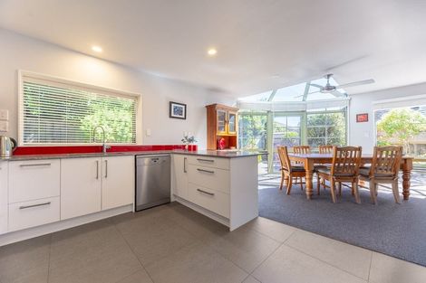 Photo of property in 2/268 Rosetta Road, Raumati Beach, Paraparaumu, 5032