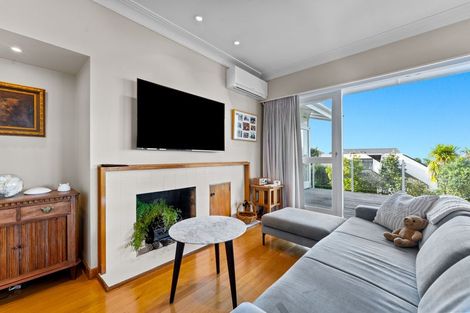 Photo of property in 99 Aberdeen Road, Castor Bay, Auckland, 0620