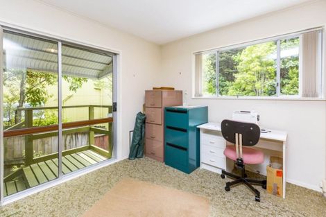 Photo of property in 61 Blue Mountains Road, Pinehaven, Upper Hutt, 5019