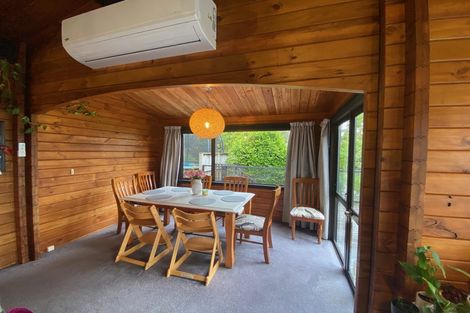 Photo of property in 18 Laingfield Terrace, Laingholm, Auckland, 0604