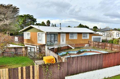 Photo of property in 37 Gainsborough Street, Manurewa, Auckland, 2102