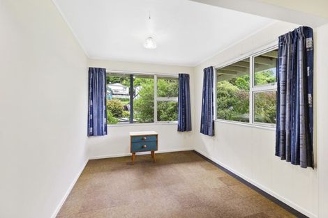 Photo of property in 13 Fyvie Avenue, Tawa, Wellington, 5028