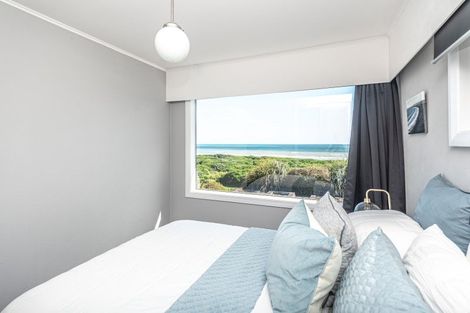 Photo of property in 115a Karaka Street, Castlecliff, Whanganui, 4501