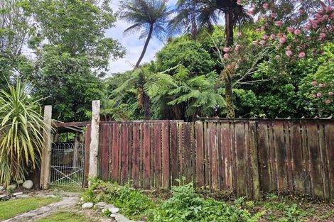 Photo of property in 79 Hall Street, Cobden, Greymouth, 7802