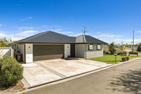 Photo of property in 2 Thomas Way, Brightwater, 7022