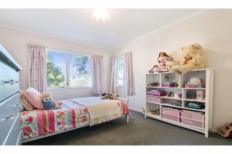 Photo of property in 37 Roys Road, Weymouth, Auckland, 2103