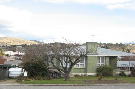 Photo of property in 50 Royal Terrace, Alexandra, 9320