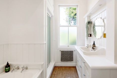 Photo of property in 46 Williams Street, Cambridge, 3434