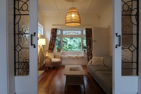 Photo of property in 18 Charlotte Avenue, Brooklyn, Wellington, 6021