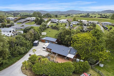 Photo of property in 9 Bickerstaffe Road, Maungaturoto, 0520