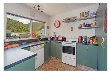 Photo of property in 8 Burn Place, The Brook, Nelson, 7010