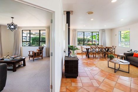 Photo of property in 19 Barnett Drive, Marton, 4710