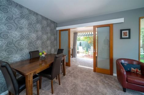 Photo of property in 3/215 Wairakei Road, Bryndwr, Christchurch, 8053