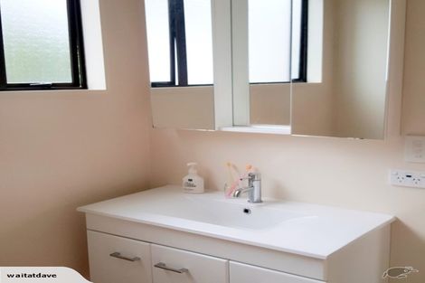 Photo of property in 16 Shortland Street, Caversham, Dunedin, 9011