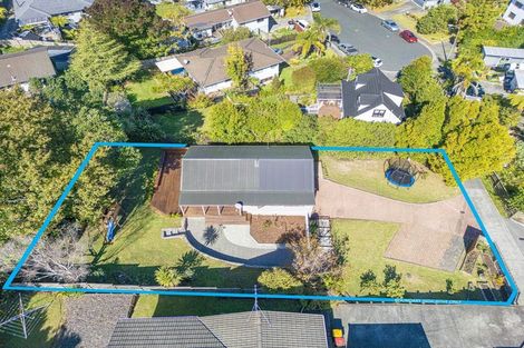 Photo of property in 15 Tacitus Place, Totara Vale, Auckland, 0629