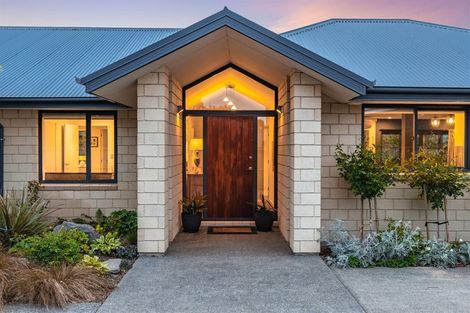 Photo of property in 8 Bernadette Street, Aidanfield, Christchurch, 8025