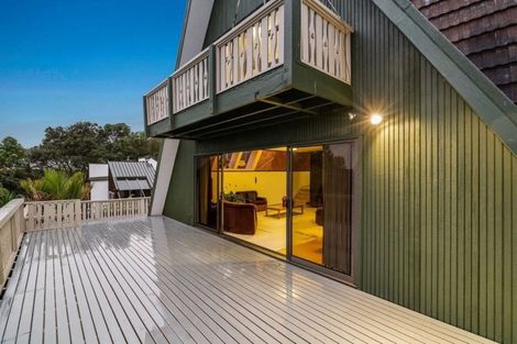 Photo of property in 4 Puketaha Road, Swanson, Auckland, 0816