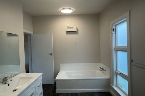 Photo of property in 77 Strickland Street, Sydenham, Christchurch, 8023