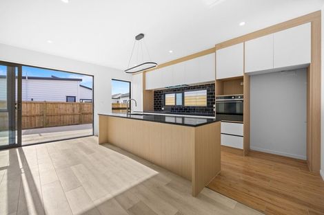 Photo of property in 30 Bannockburn Road, Opaheke, 2113