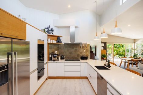 Photo of property in 165 Pacific Drive, Fitzherbert, Palmerston North, 4410