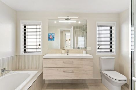 Photo of property in 84c Nelson Street, Howick, Auckland, 2014