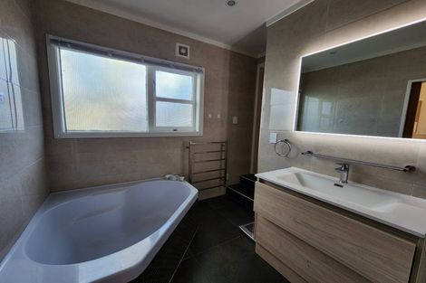 Photo of property in 16 City View Grove, Harbour View, Lower Hutt, 5010