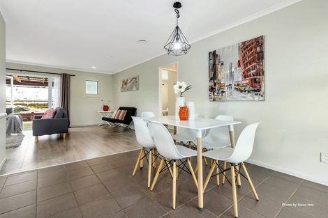 Photo of property in 2/248 Sturges Road, Henderson, Auckland, 0612