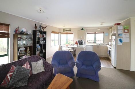 Photo of property in 107 Achilles Avenue, Whangamata, 3620
