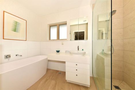 Photo of property in 16a Hadlow Place, Burnside, Christchurch, 8041