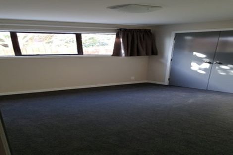 Photo of property in 54 Kaikoura Street, Maupuia, Wellington, 6022