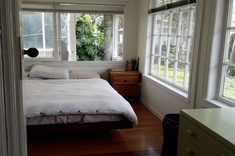 Photo of property in 2 Kerr Street, Devonport, Auckland, 0624