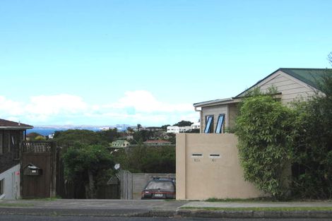 Photo of property in 2/61 Deep Creek Road, Waiake, Auckland, 0630