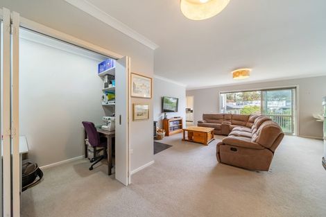 Photo of property in 21 Flotilla Place, Whitby, Porirua, 5024