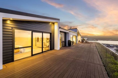 Photo of property in 14 Wangapeka Way, Aotea, Porirua, 5024