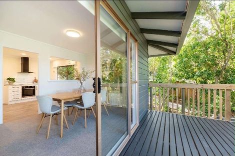 Photo of property in 32 Rosecamp Road, Beach Haven, Auckland, 0626
